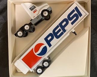Winross Pepsi Tractor Trailer(Boxed)