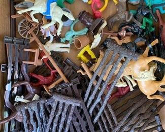 Marx Playset Figures