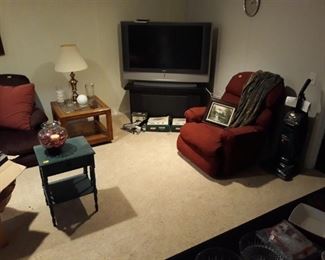 Recliner, TV, Tables, Vacuum, and MORE!