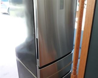 Narrow GE Refrigerator