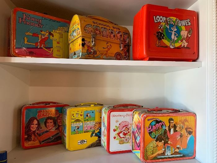 A variety of vintage lunchboxes