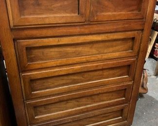 Oak dresser with matching chest of drawers two nightstands and king size bed