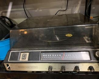 Vintage radio/record player works