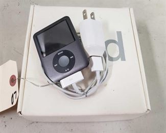 Apple 8GB iPod with iPod Box
Apple 8GB iPod with iPod Box