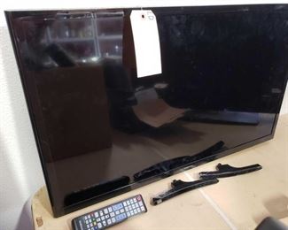 32" Samsung TV with Remote
No power cord