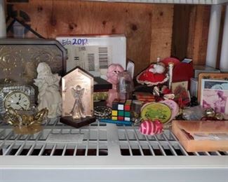 Home Decor, Coin Purse, Rubics Cube, Jewelry and More
Miscellaneous Items Includes A Clock, Bracelets, Rubiks Cube, Small Toys and More