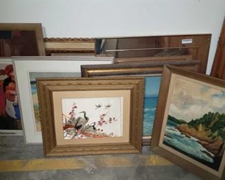 Artwork, Frames, Pictures, and Mirror - 8 Total
Measurements Range From 30.5"×30.5"-34"×24"