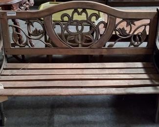Outdoor Bench
Measures approx 13"x49"x31"