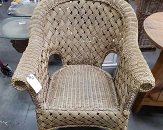 Large Wicker Chair
Measures approx 25"x32"x35"