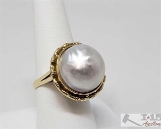 14k Gold Ring, Weighs Approx 10g
14k Gold Ring, Weighs Approx 10g, Size 8.5