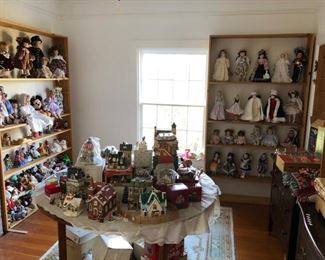 Christmas villages, Ornaments, Many Dolls, Beanie Babies, Christmas throws and tablecloths