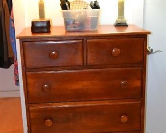 NICE WOOD CHEST OF DRAWERS,  VANITY LAMPS