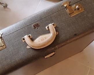 Vintage Suitcase with Cool Interior!