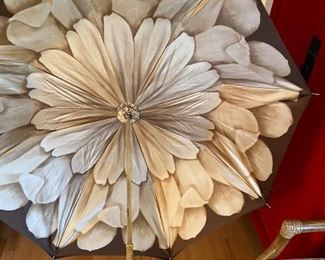inside of the Pasotti umbrella
