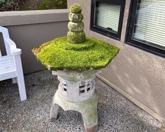 Cement pagoda for your garden