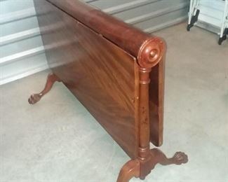 Claw-foot figured  walnut ca. 1860s “Sunderland” Table 
$250
