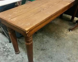 Ellzey oak Display Case table 
$150