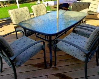 $175 for this entire patio set!