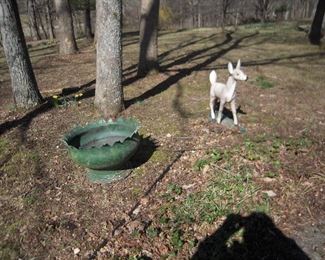 CONCRETE DEER, flower pot