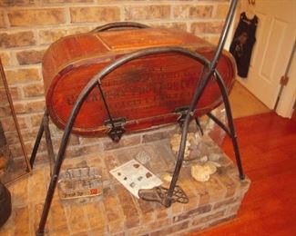 10 GALLON FOOT POWERED CHURN