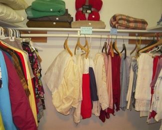vintage clothes table cloths and linens