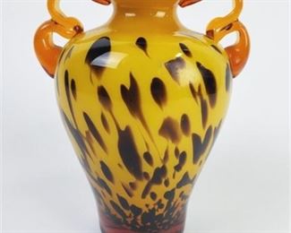Lot 085
Yellow Spotted Art Glass Vase