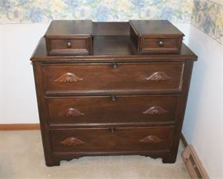 Lot 035
Victorian Walnut Dresser with Hand Carved Pulls