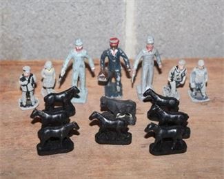 Lot 327
Vintage Metal Worker Figurines / Plastic Horse Figurines