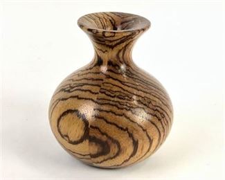 Lot 052
Lorran Celley Zebra Wood Vase