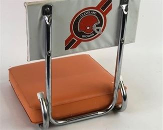 Lot 234a
Vintage Cleveland Browns Folding Stadium Seat (2 of 3)