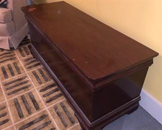 Lane cedar lined chest 