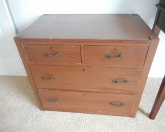 Vintage 4-Drawer Solid Wood Chest - Needs Refinishing https://ctbids.com/#!/description/share/341220