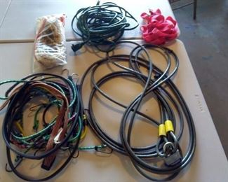 Lot of bungees, cords, metal cable, rope, + https://ctbids.com/#!/description/share/341877