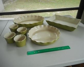 Mayfair & Jackson ceramic baking set https://ctbids.com/#!/description/share/341912