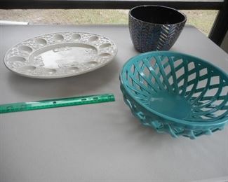 Lot of 3 ceramic kitchen decor bowls & egg plate https://ctbids.com/#!/description/share/341967
