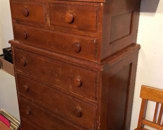 Maple dresser, rambler dollhouse, cute chair