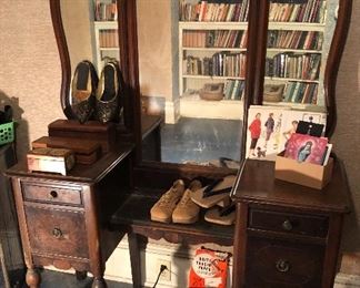 Vintage vanity with 3 part mirror, vintage shoes