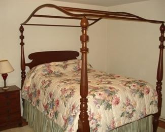 Canopy bed