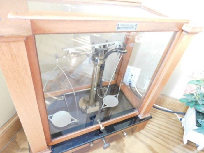 SARGENT Vintage Christain Becker Inc Chainomatic scales