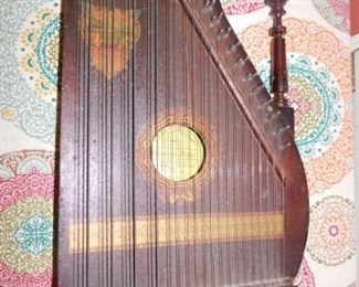 Panama Model 1915 Mandolin-Guitar has damage on the back