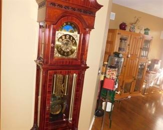 Ridgeway Grandfather Clock SN 94010154 8 foot 8 inches