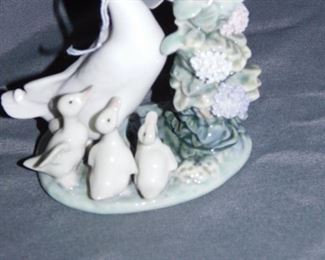 "How Do You Do Duck" Lladro figurine