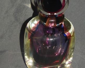 Fifth Avenue perfume bottle