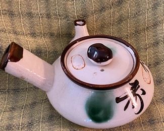 Japanese Imari teapot