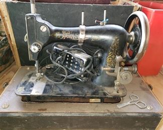 Vintage Sewing Machine - Portable