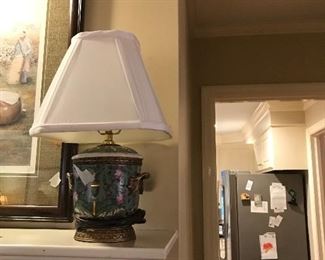 Elegant Chinese style lamp