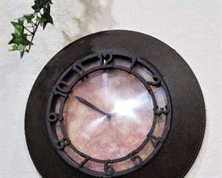 #94 - Wall clock - $35