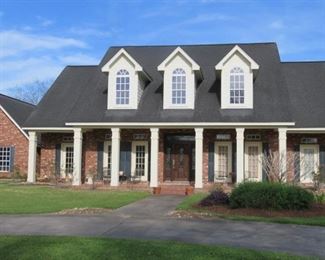 HOUSE GOING UP FOR SALE!!