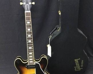 GGG022 Gibson ES-330 w/P-90s Guitar & Hard Case