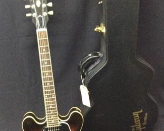 GGG021 Gibson ES-335 w/ P-90s Guitar & Hard Case
